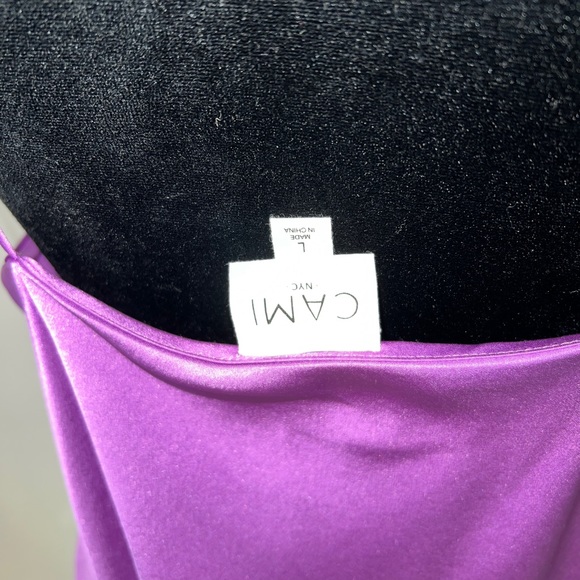 Cami NYC Violet Axel Top - Picture 14 of 16